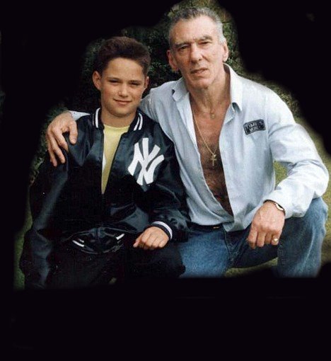 [Kray+and+kid.BMP]