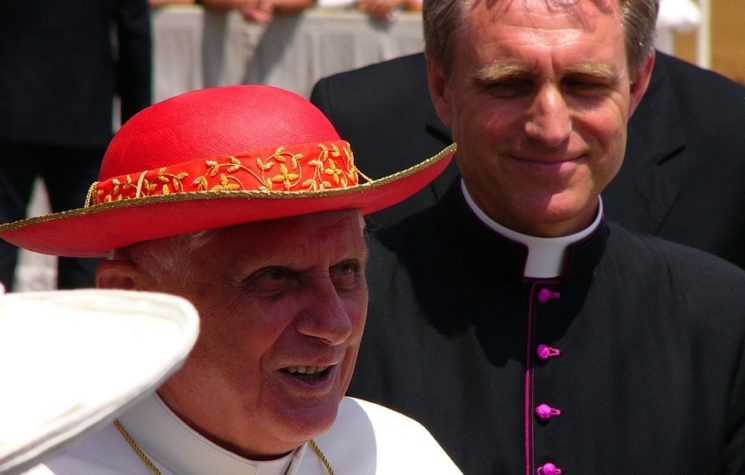 Pope Decries “Shameful and Culpable Silence” on Arms Sales “Drenched in Innocent Blood”